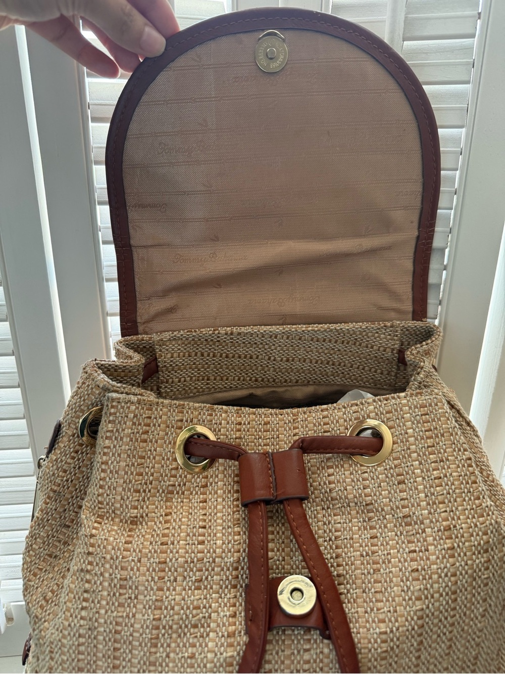 Tommy Bahama Woven Drawstring Backpack – Neutral Tan | Good Used Condition - Picture 8 of 16